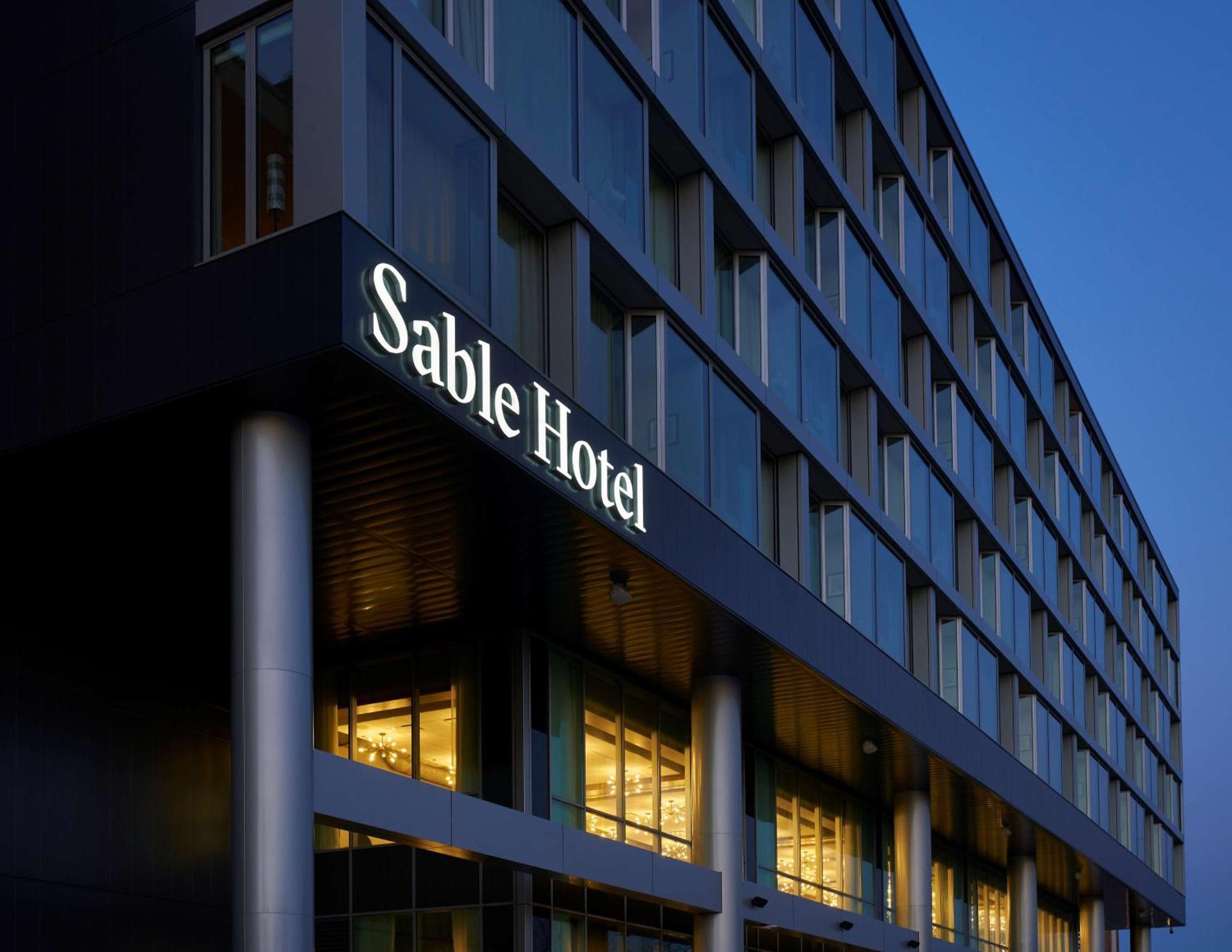 فندق Sable At Navy Pier Chicago, Curio Collection By Hilton المظهر الخارجي الصورة